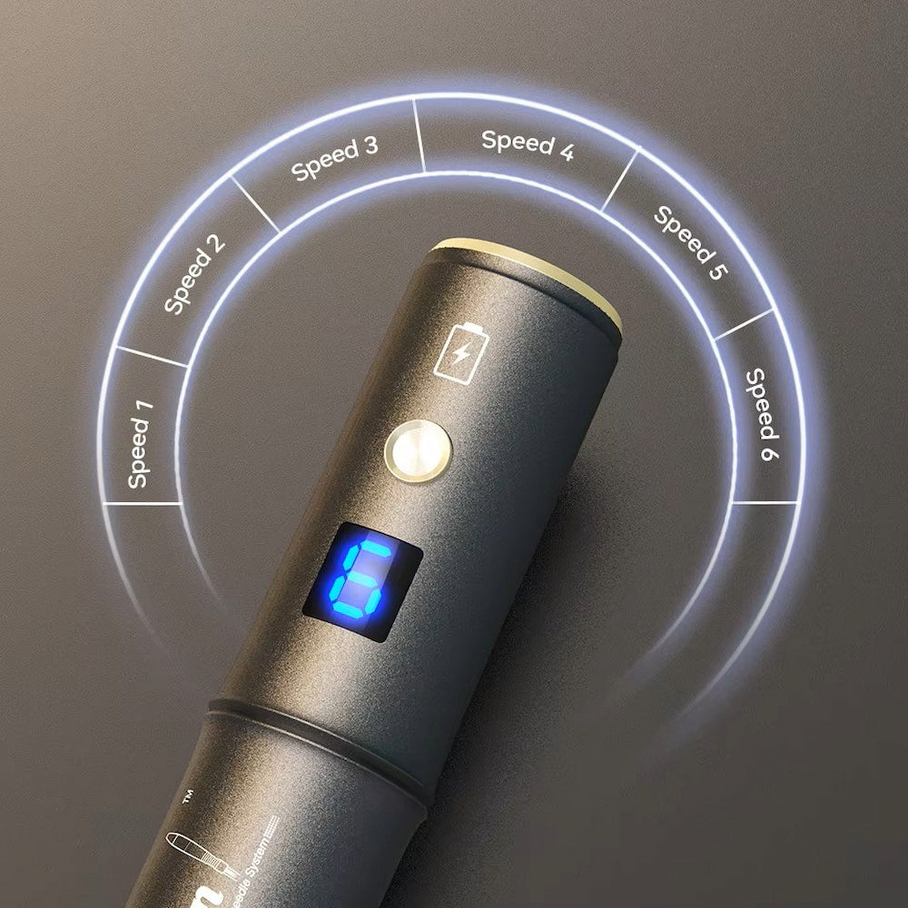 Dr. Pen A8S penna per microneedling che mostra sei livelli di velocità con display digitale per un trattamento della pelle preciso e personalizzato.
