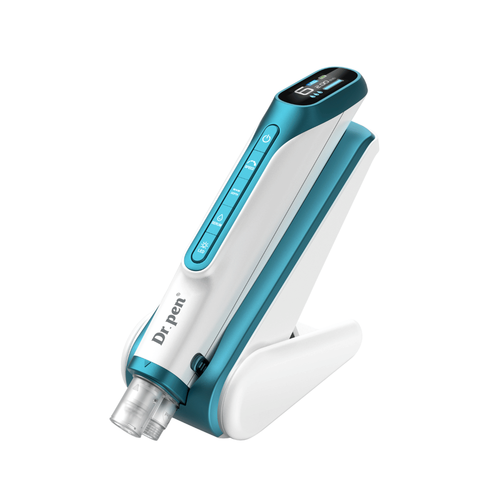 Dr. Pen H6 penna per microneedling posizionata nel relativo supporto.