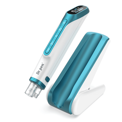 Dr. Pen H6 penna per microneedling con display digitale e supporto abbinato.