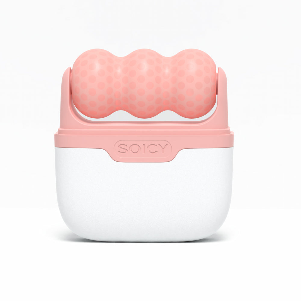 Ice Roller Soicy S30 in rosa posizionata nella sua custodia bianca – rullo facciale rinfrescante per gonfiore, drenaggio linfatico e rassodamento della pelle.